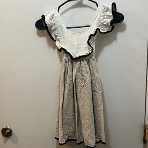 Girl August Charming White, Beige and Black Kids Dress Size 6